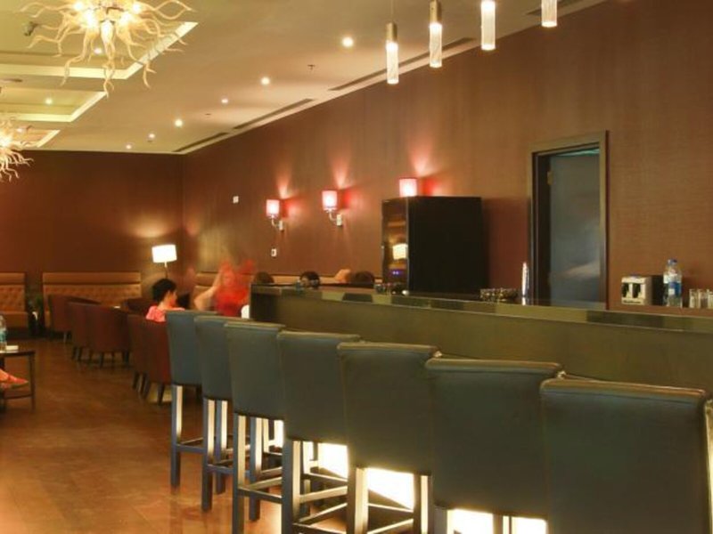 Grand Palace Hotel 11