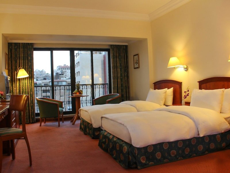 Grand Palace Hotel 14