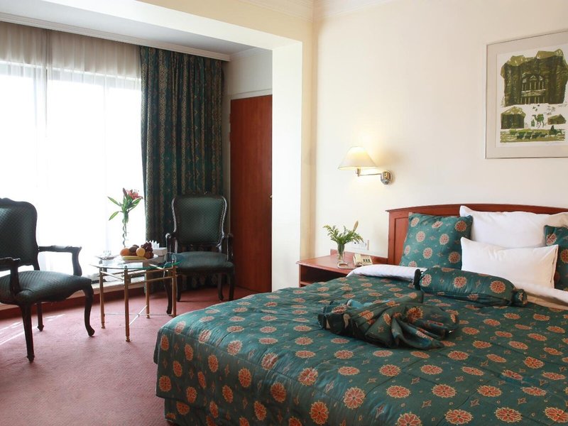 Grand Palace Hotel 15