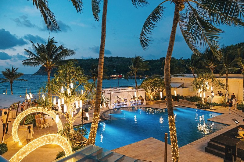 The Racha Resort 8