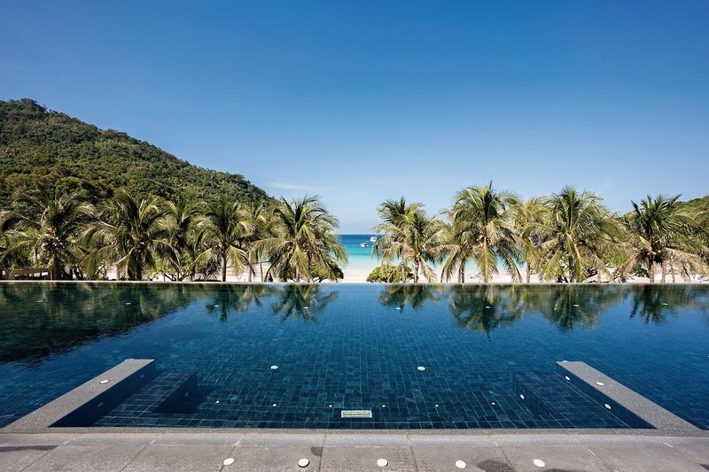 The Racha Resort 13