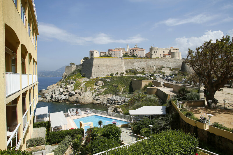 Saint Christophe 10 - Exterior