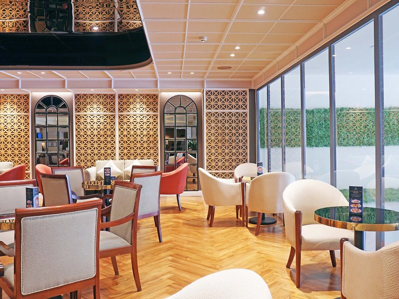 Saigon Prince Hotel 8