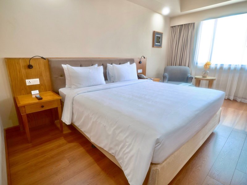 Saigon Prince Hotel 43