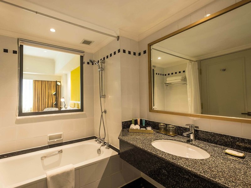 Saigon Prince Hotel 46