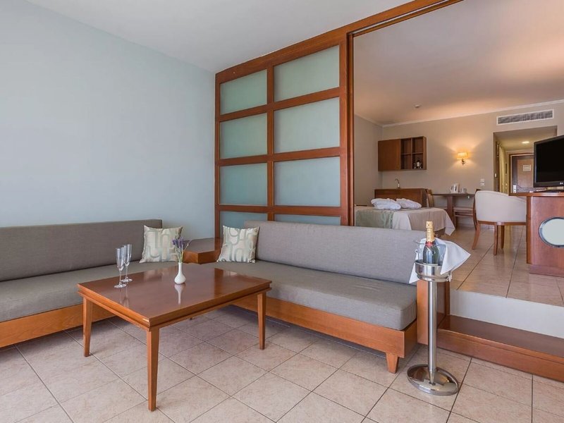 Kipriotis Maris Suites 15
