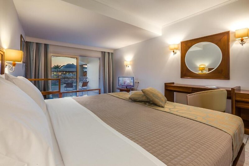 Kipriotis Maris Suites 42