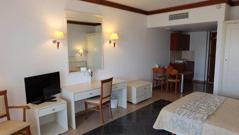 Kipriotis Maris Suites 24