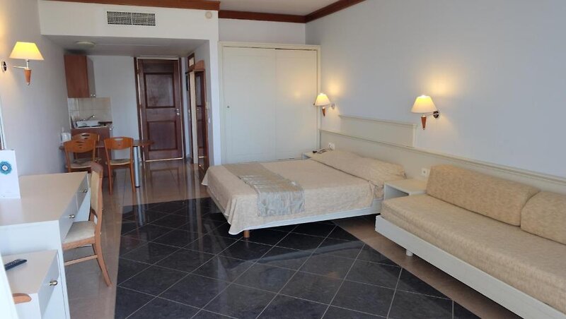 Kipriotis Maris Suites 41