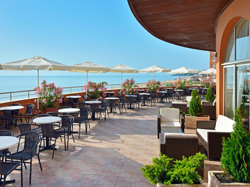 Sol Luna Bay Resort 23 - Restaurant