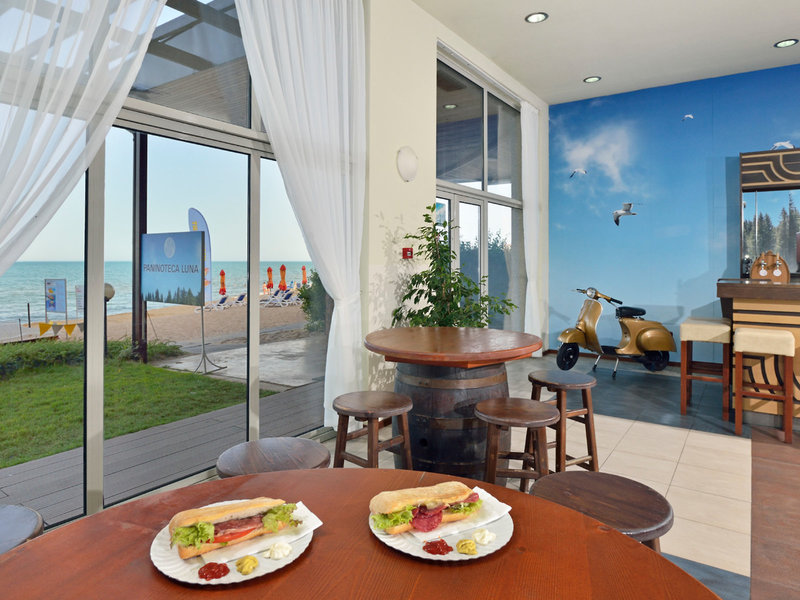 Sol Luna Bay Resort 35 - Restaurant