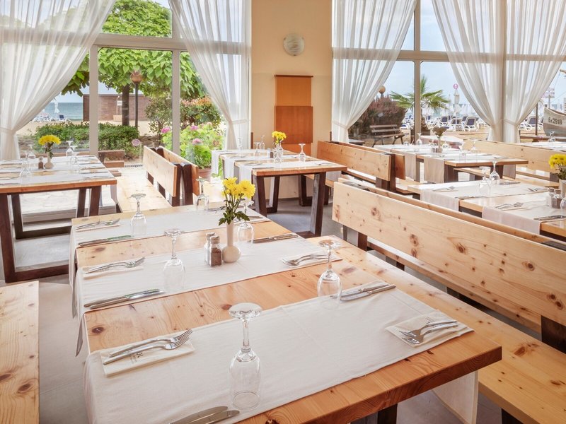 Sol Luna Bay Resort 40 - Restaurant