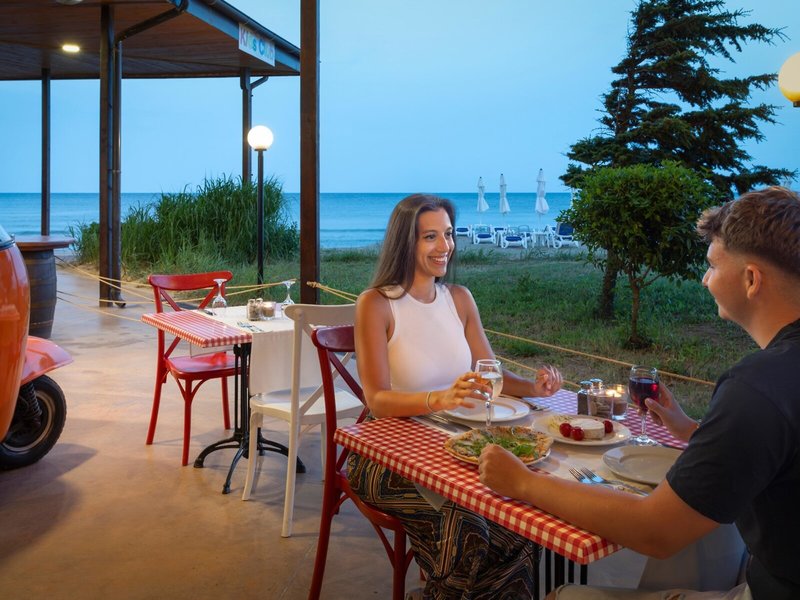 Sol Luna Bay Resort 41 - Restaurant