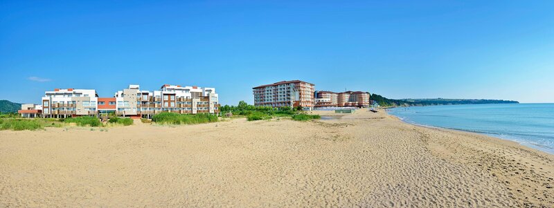 Sol Luna Bay Resort  4