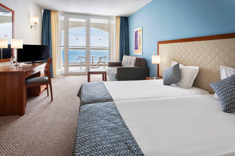 Sol Luna Bay Resort  41