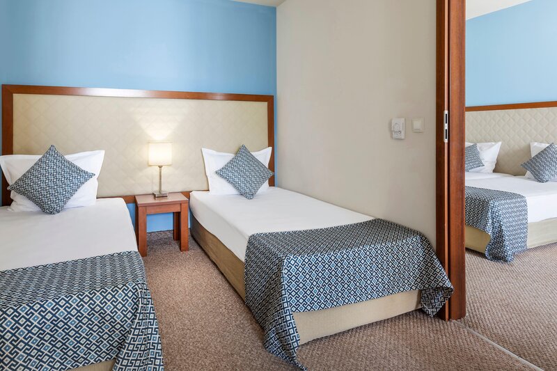 Sol Luna Bay Resort  45