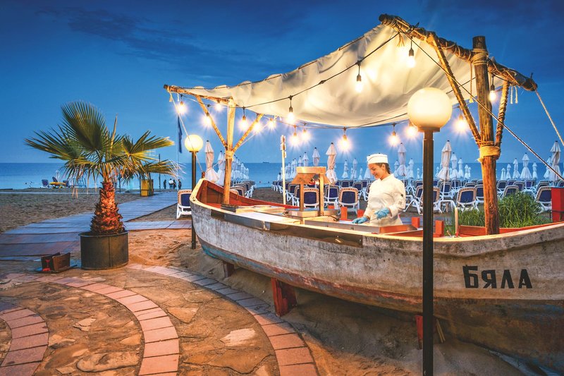 Sol Luna Bay Resort  12