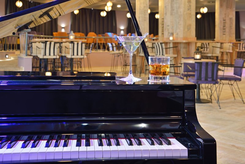 Sol Luna Bay Resort  18