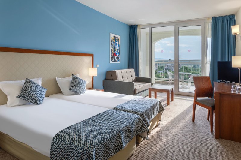 Sol Luna Bay Resort  25