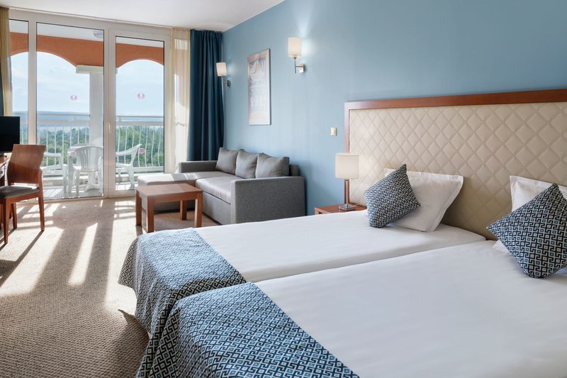 Sol Luna Bay Resort  28