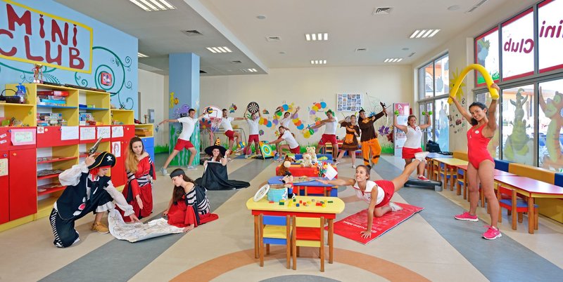 Sol Luna Bay Resort  32