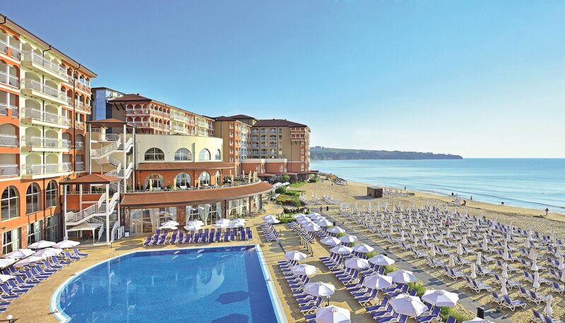 Sol Luna Bay 11