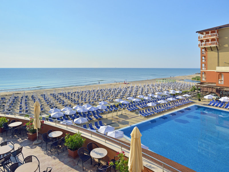 Sol Luna Bay Resort 13 - Outdoor Pool