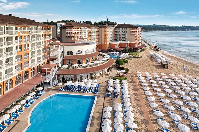 Sol Luna Bay 1