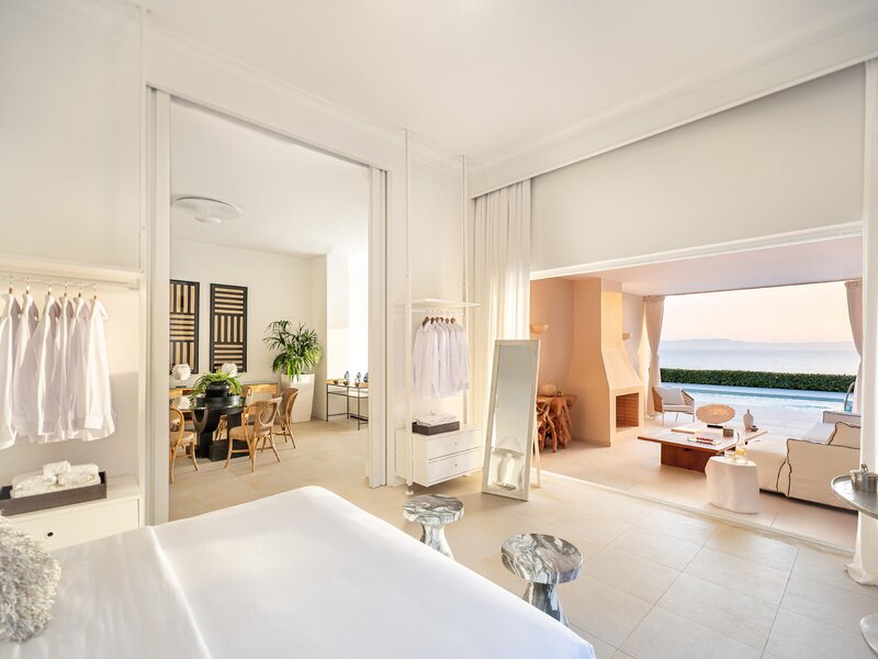 Mandola Rosa, A Grecotel Resort to Live 24