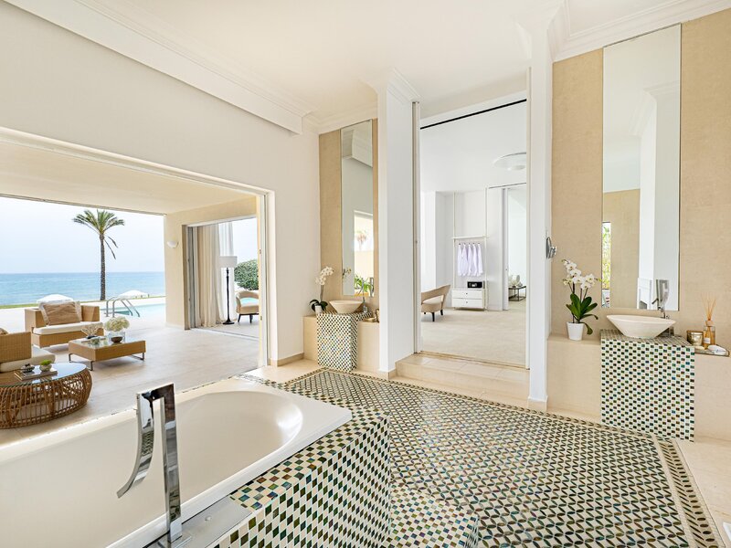 Mandola Rosa, A Grecotel Resort to Live 81