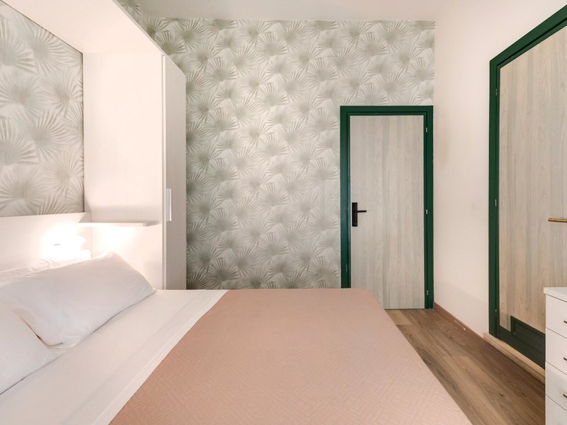 Custodisca Hotel Evolution 18
