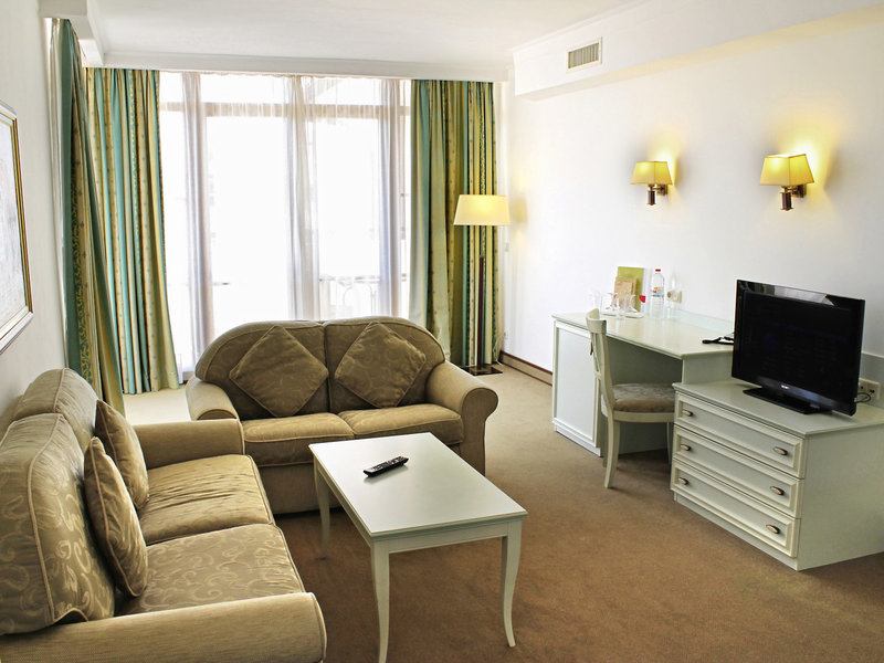 Helena Resort - Helena Park 30 - Room Example