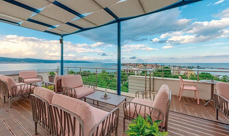 Sol Marina Palace 5