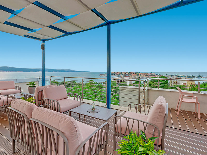 Sol Marina Palace 9