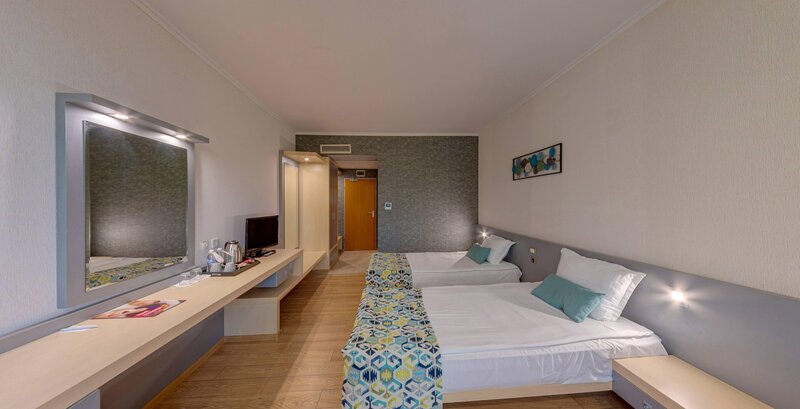 Sol Marina Palace 32