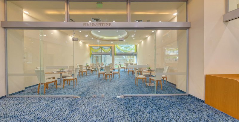 Sol Marina Palace 16