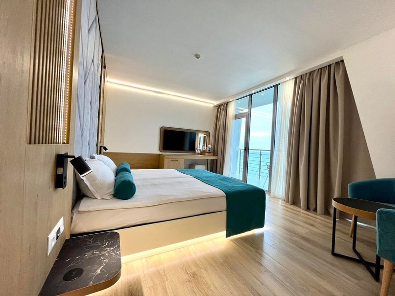 Sol Marina Palace 22