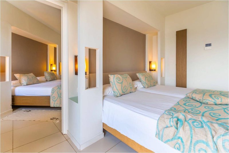 SENTIDO Palm Azur  18