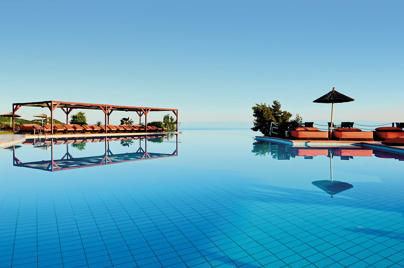 Alia Palace Luxury Hotel & Villas 11