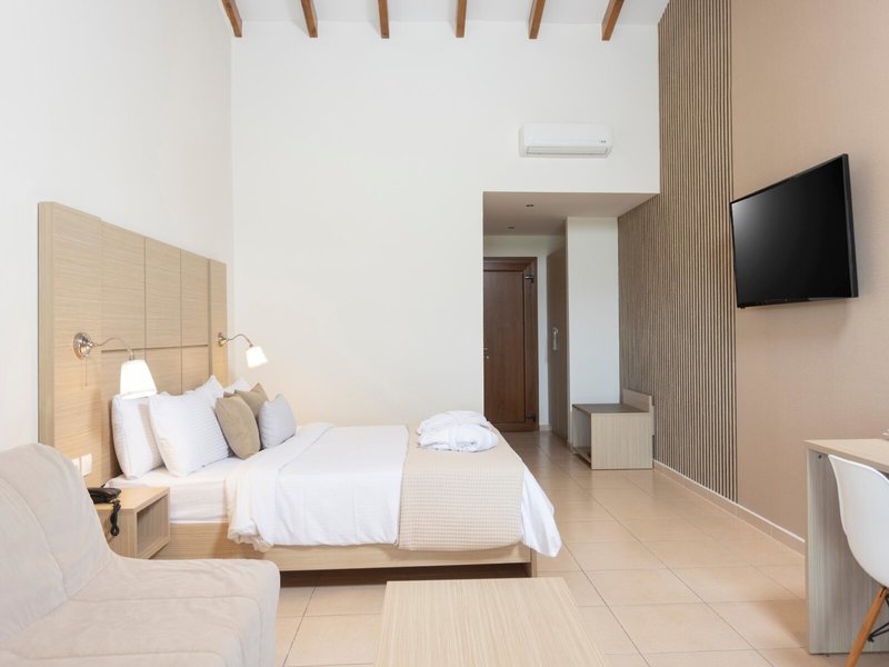 Alia Palace Luxury Hotel & Villas 34 - Room Example