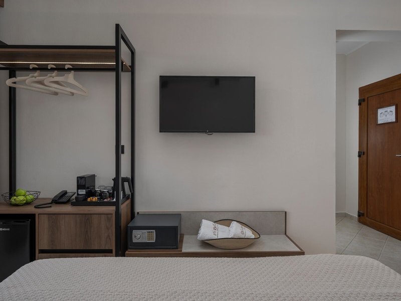 Alia Palace Luxury Hotel & Villas 38 - Room Example