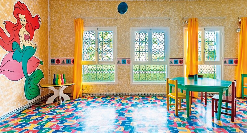 Royal Garden Palace 34