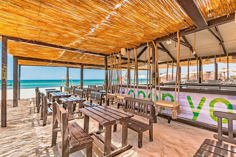 Royal Garden Palace 34