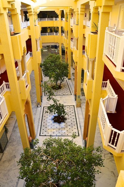 Royal Garden Palace 18