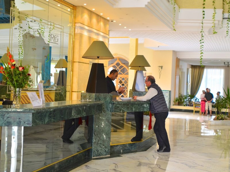 Royal Garden Palace 19