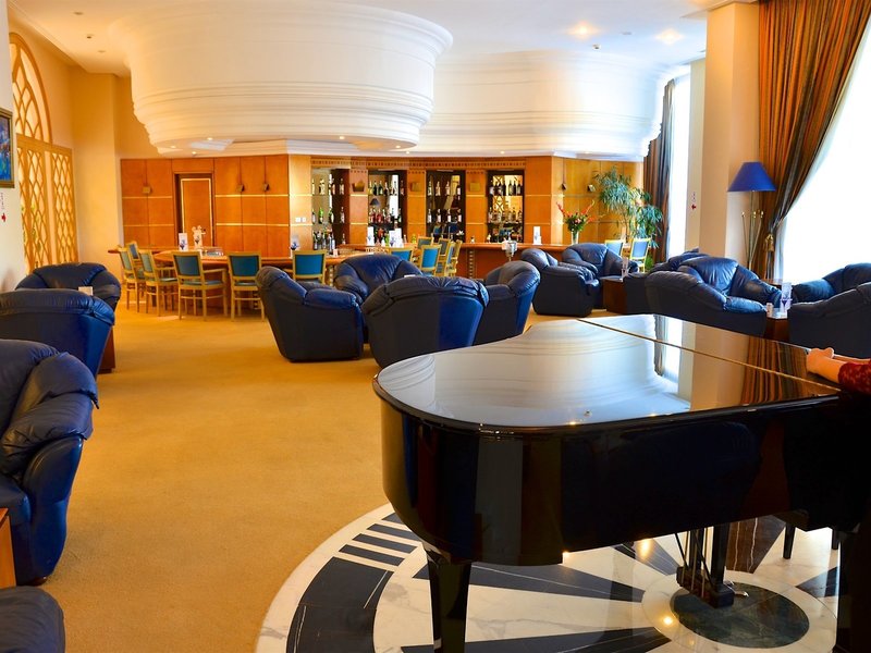 Royal Garden Palace 27