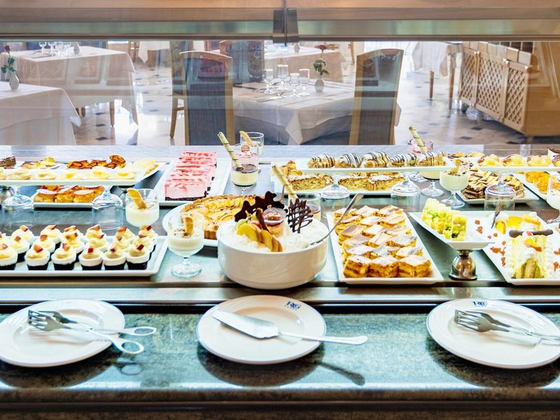 Royal Garden Palace 29