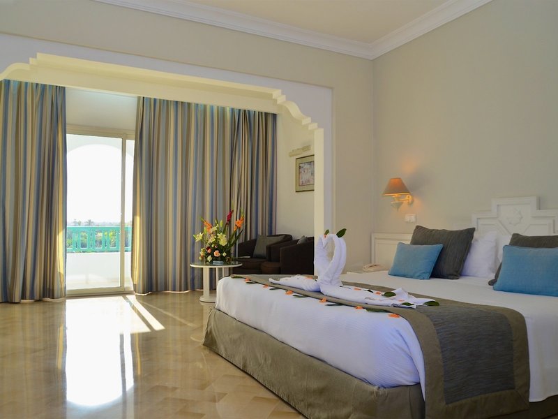 Royal Garden Palace 45