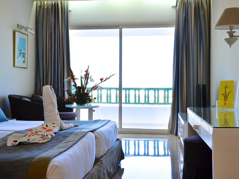 Royal Garden Palace 46