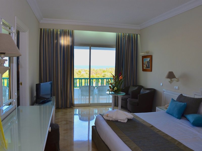 Royal Garden Palace 47